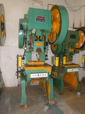 批發(fā)沖床 現(xiàn)貨J23-40T普通壓力機(jī)沖床 - 批發(fā)沖床 現(xiàn)貨J23-40T普通壓力機(jī)沖床廠家 - 批發(fā)沖床 現(xiàn)貨J23-40T普通壓力機(jī)沖床價格 - 深圳市貴恒機(jī)械 - 